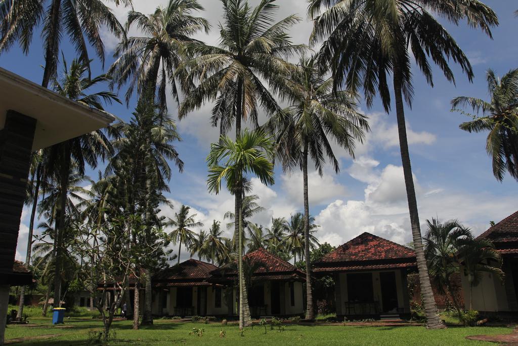 Kuta Indah Hotel Luaran gambar