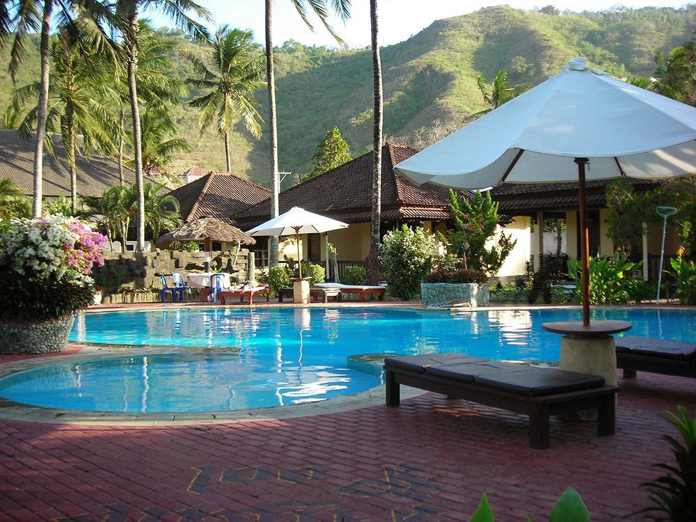 Kuta Indah Hotel Luaran gambar