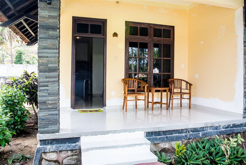 Kuta Indah Hotel Luaran gambar