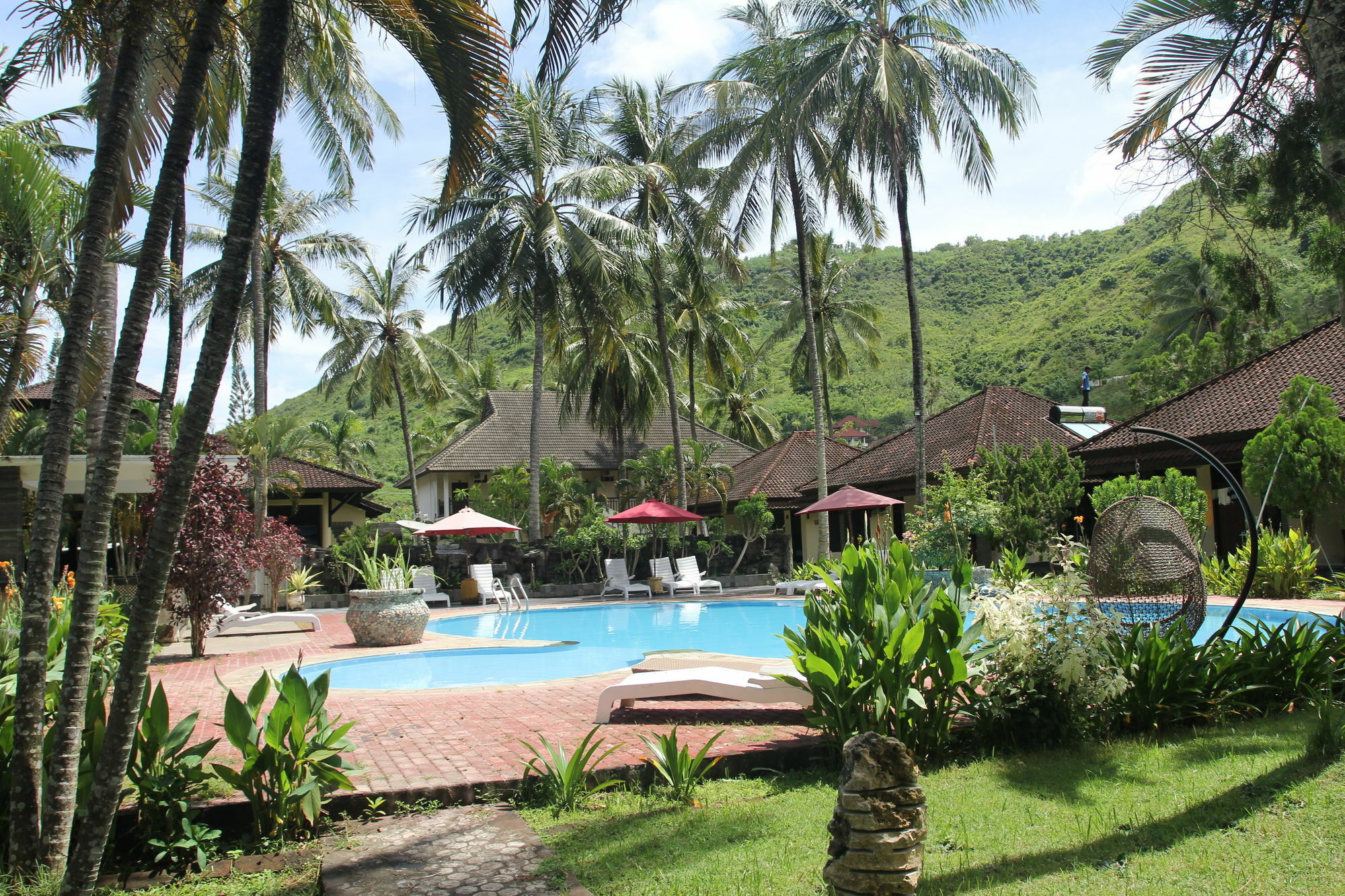 Kuta Indah Hotel Luaran gambar